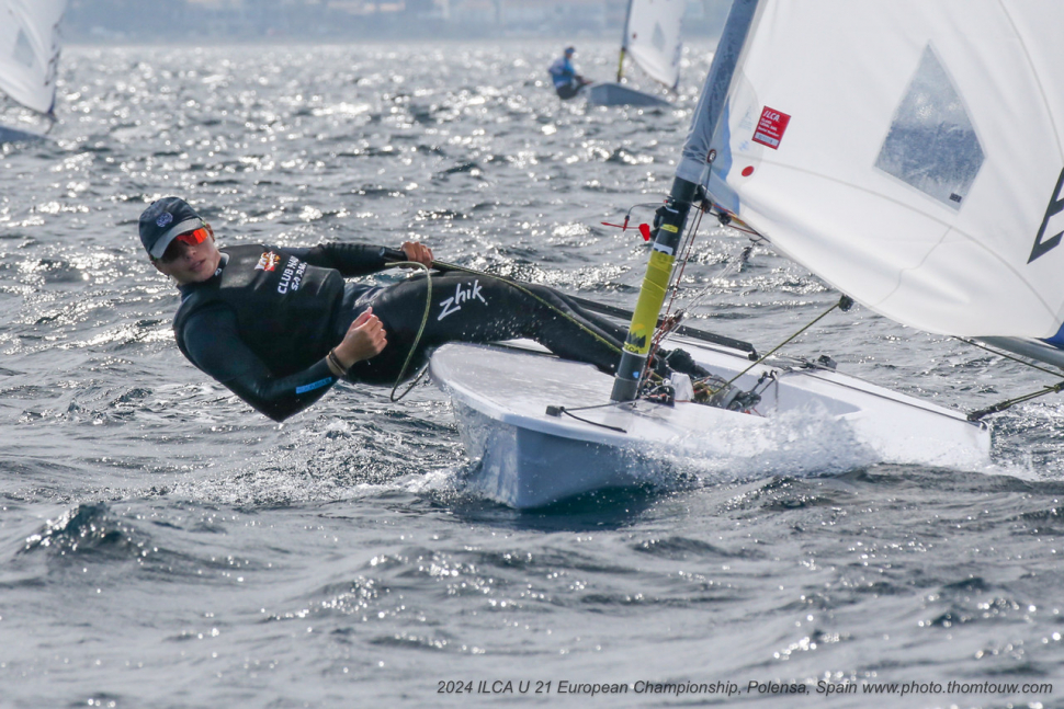 La mallorquina Marga Perelló empieza con fuerza en el Europeo Sub21 de ILCA