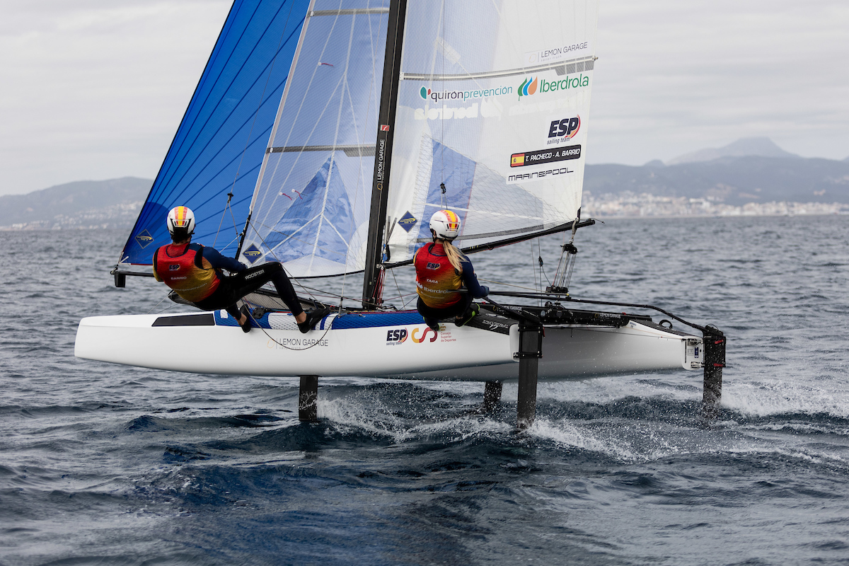 470 Mixto, Nacra 17, 49er y 49er FX disputan en Francia sus últimos campeonatos previos a Paris 2024