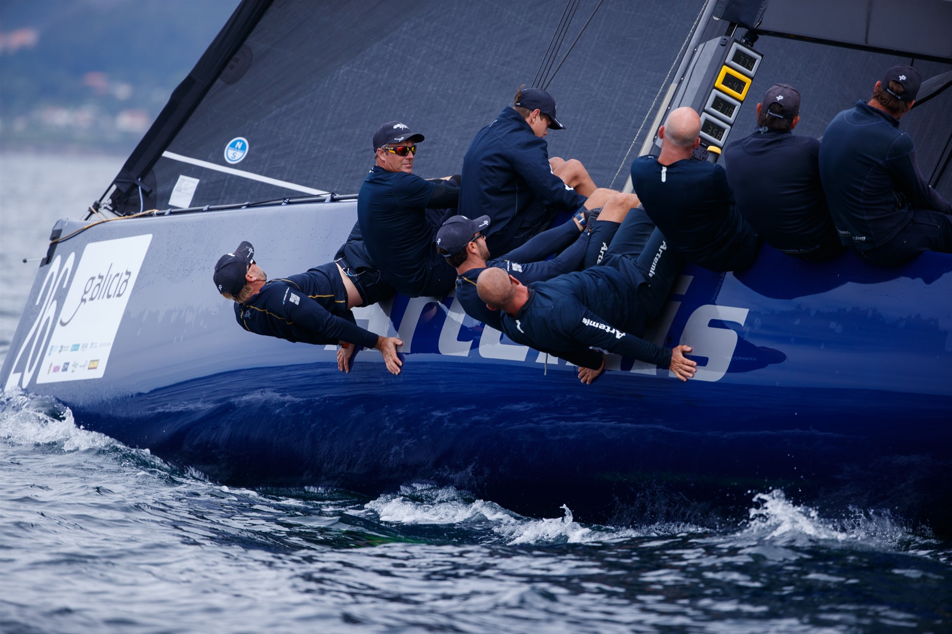 El sueco Artemis Racing vence en la 44 CUP de Baiona