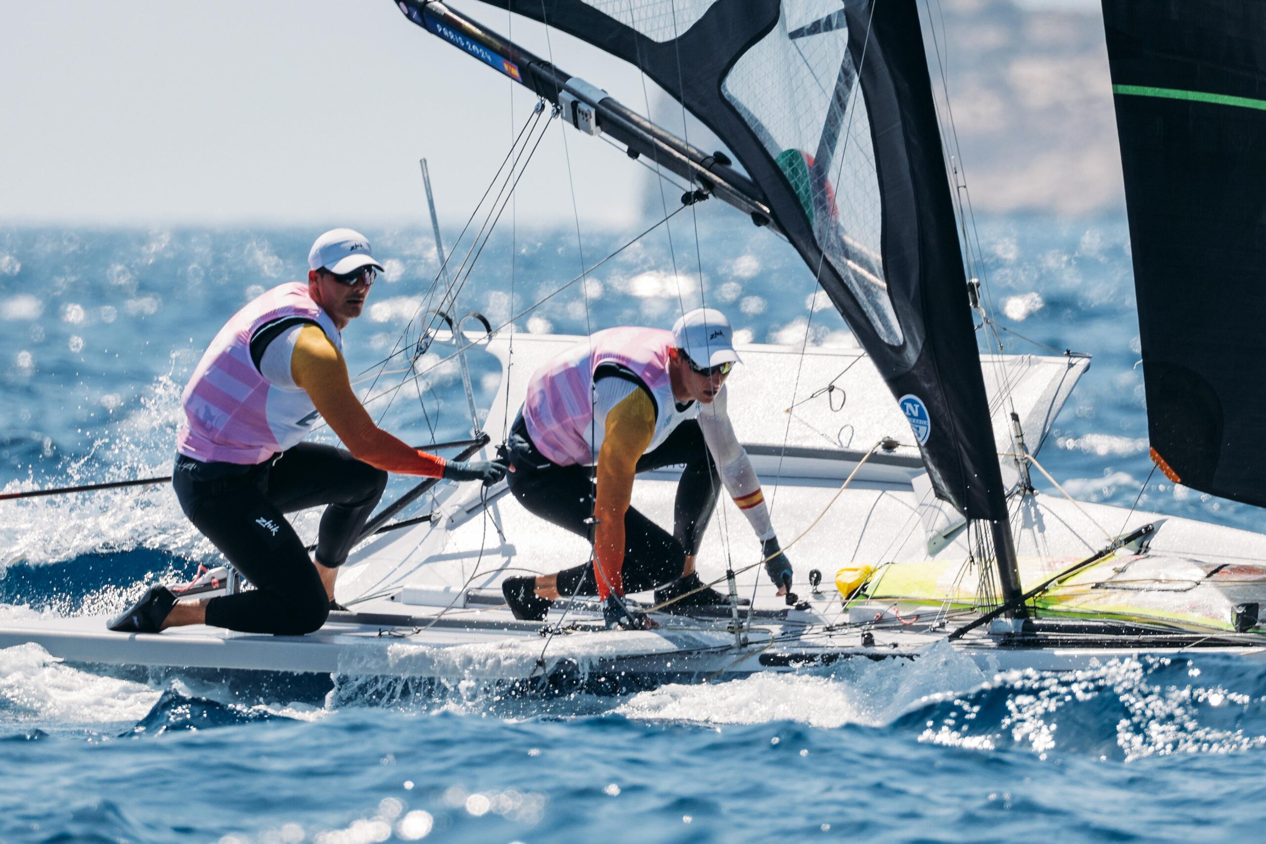 Diego Botín y Florian Trittel, líderes de 49er en París 2024  