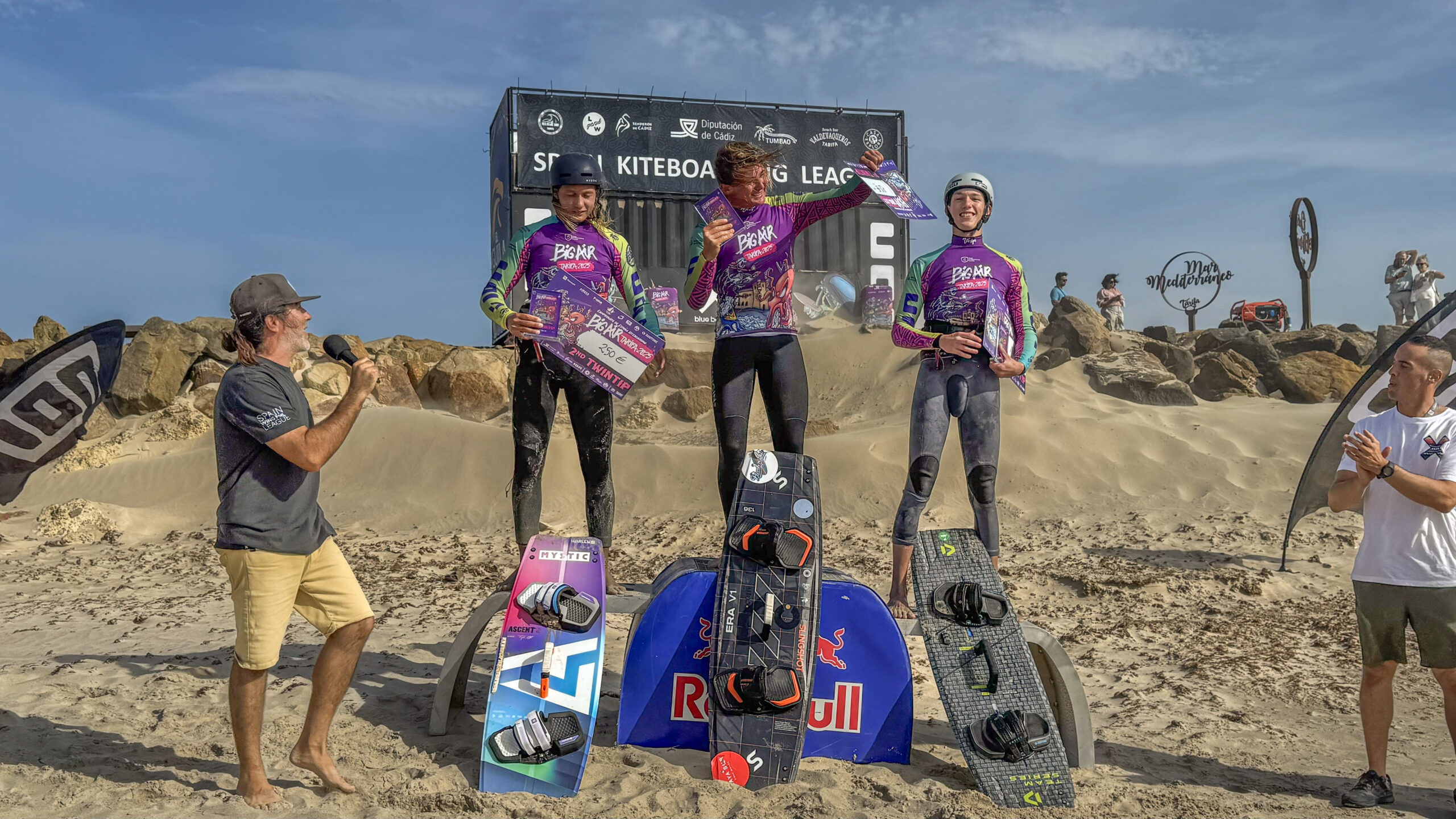 Noah Nicolas y Jeremy Burlando, campeones de España de Kiteboarding Big Air 2025