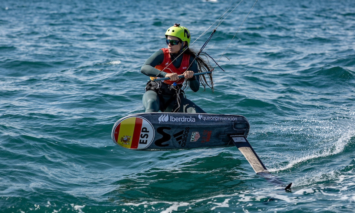 Gisela Pulido y Álex Climent, listos para el Mundial de Formula Kite 