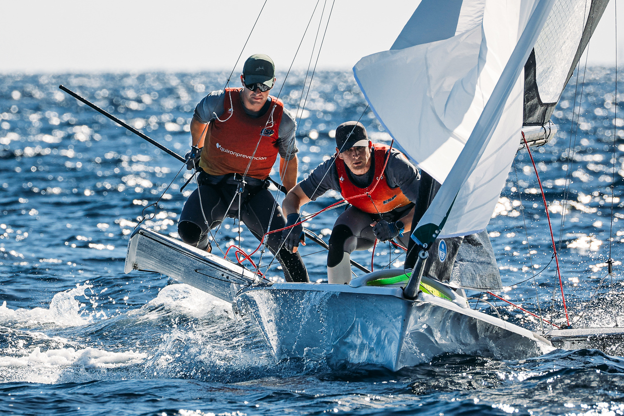 España brilla en la segunda jornada del Mundial de 49er y 49er FX